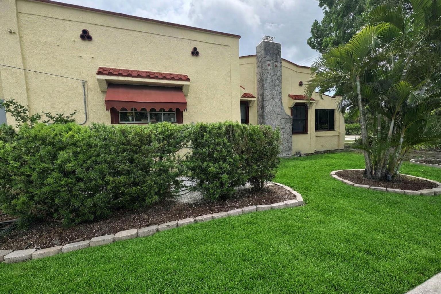 2628 10TH STREET W