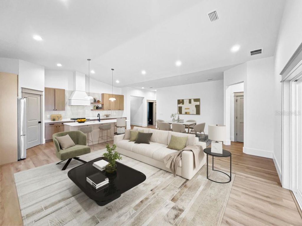 Photo of 1607 Gray Street S, Gulfport, FL 33707 (MLS # A4689802)