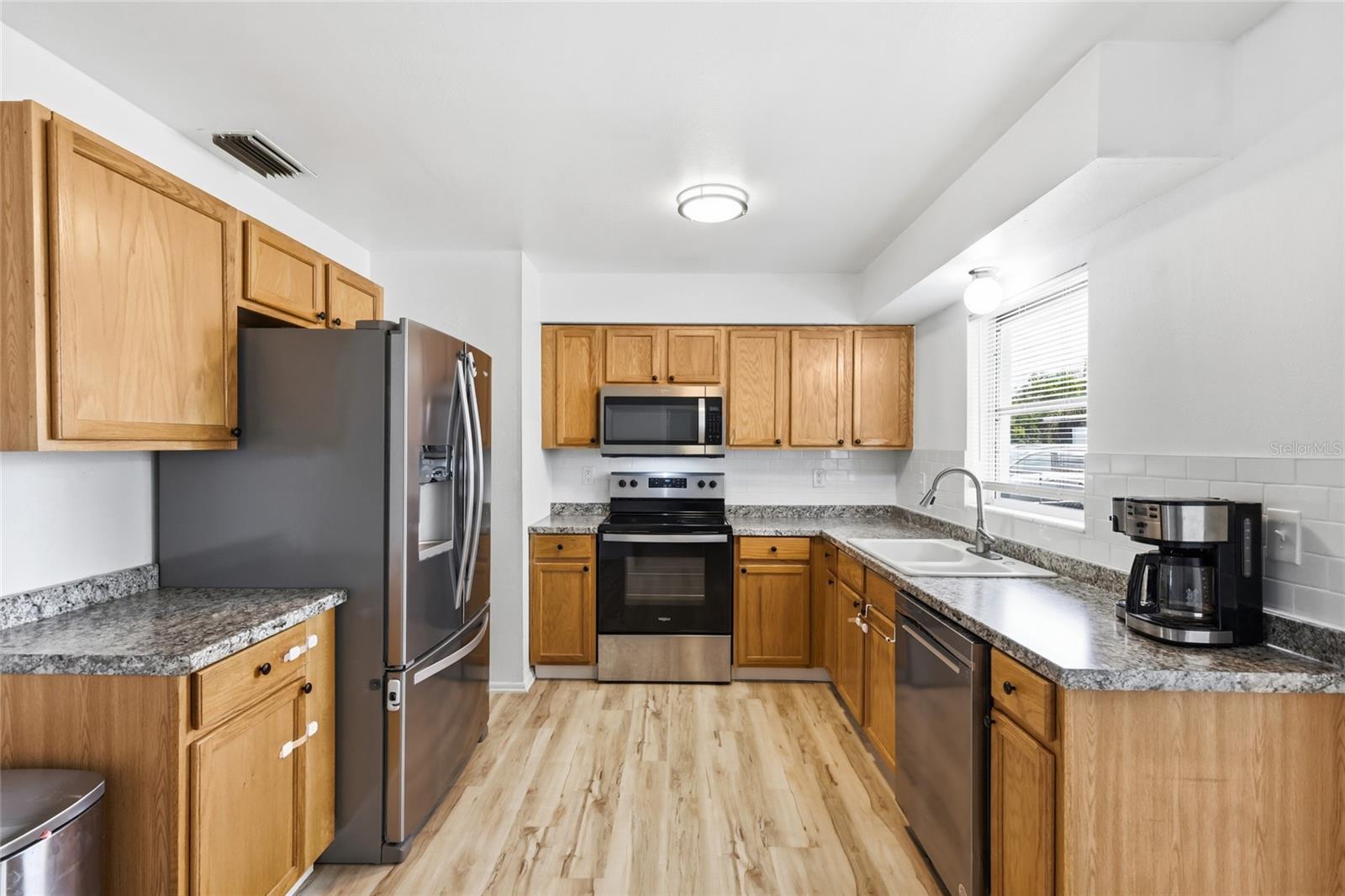 OAKWOOD - Residential