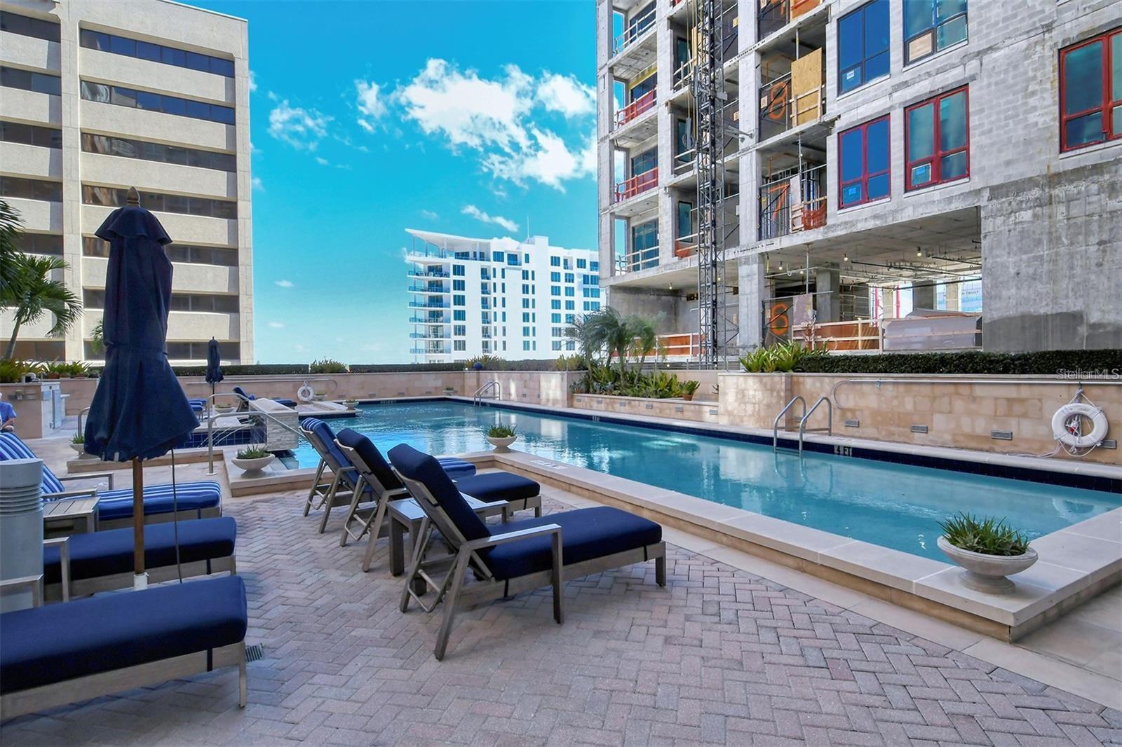 1350 MAIN RESIDENTIAL - Residential Lease