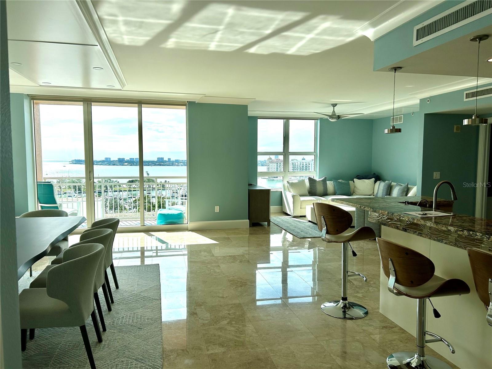 1350 MAIN RESIDENTIAL - Residential Lease