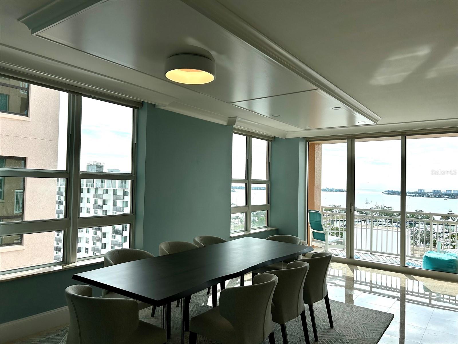 1350 MAIN RESIDENTIAL - Residential Lease