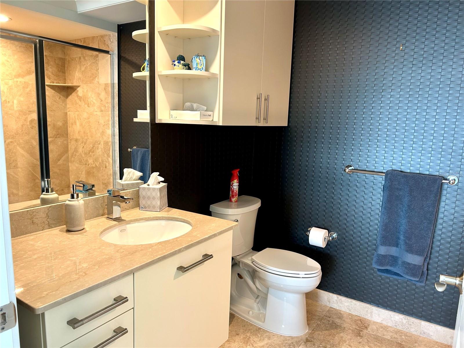 1350 MAIN RESIDENTIAL - Residential Lease