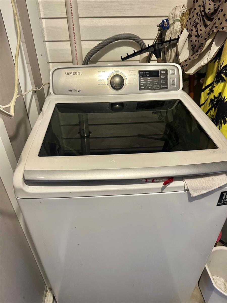 COLONIAL VILLAGE MOBILE HOME PARK CO-OP UNREC - Residential