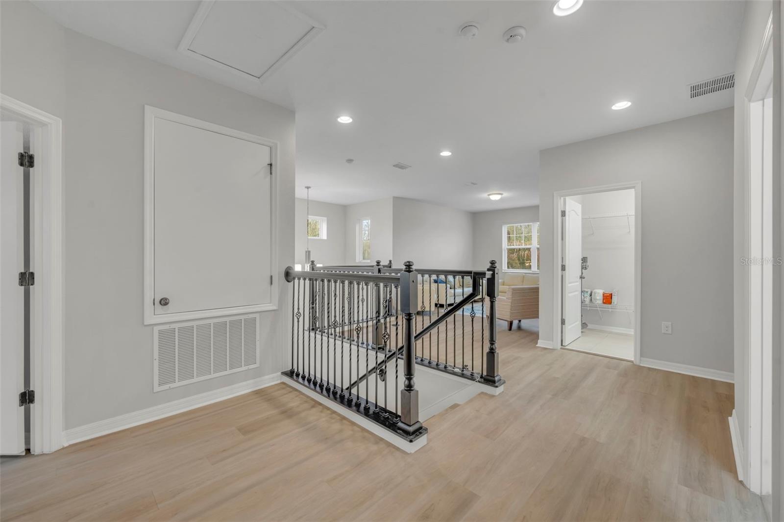 AULINS LANDING AT OVIEDO-PHASE 1 - Residential