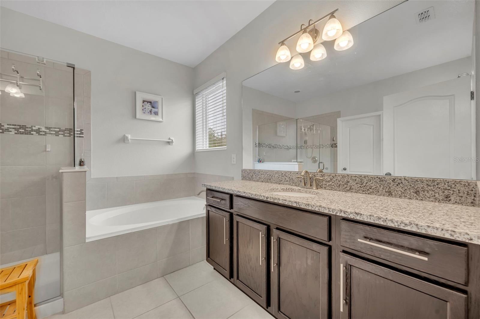 AULINS LANDING AT OVIEDO-PHASE 1 - Residential