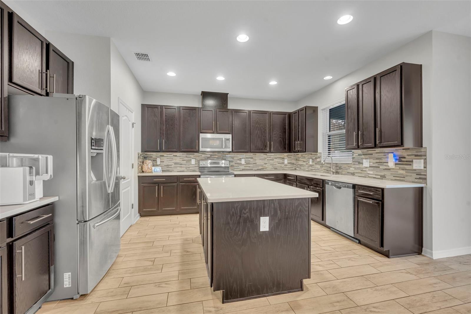 AULINS LANDING AT OVIEDO-PHASE 1 - Residential