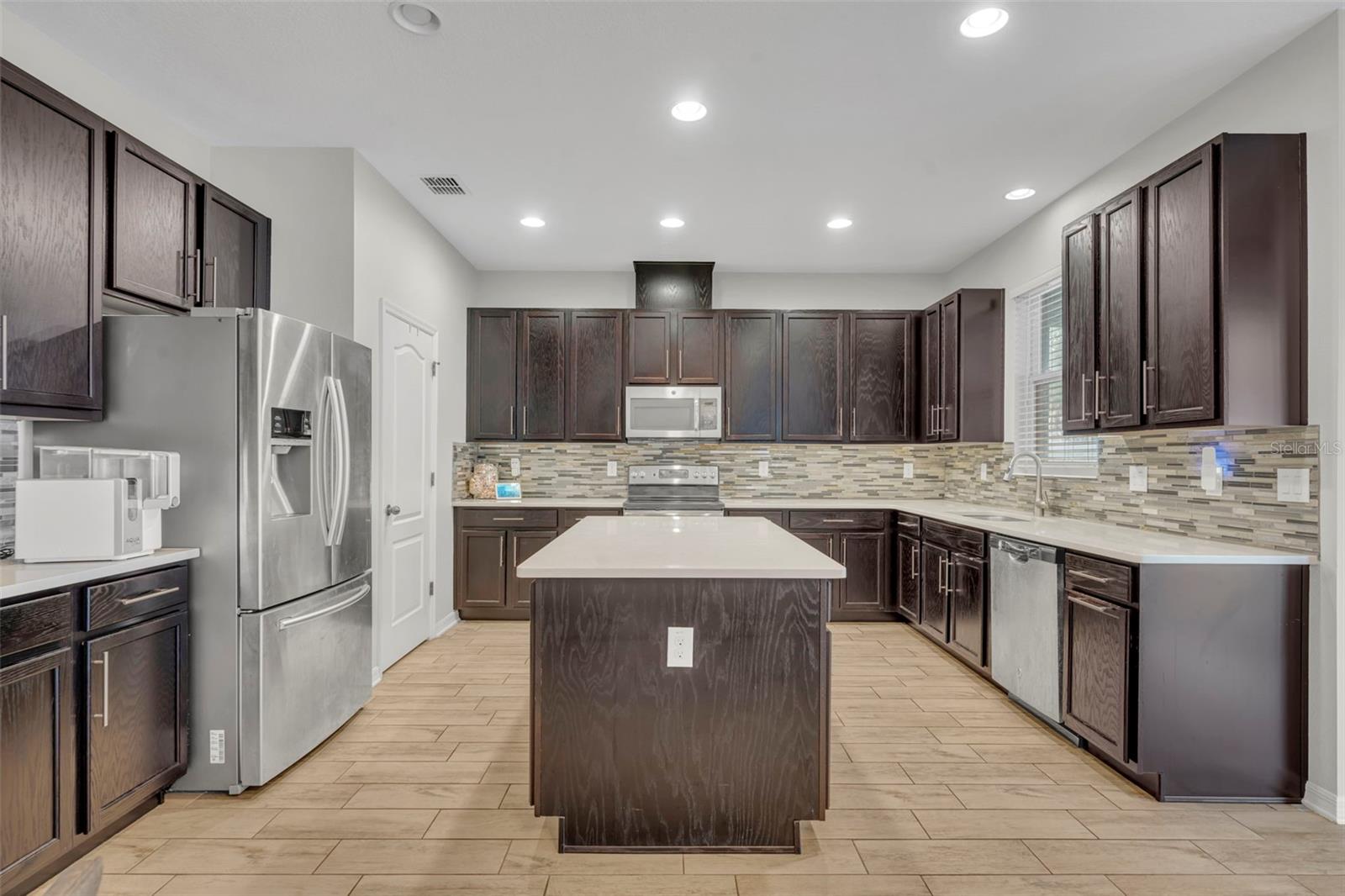 AULINS LANDING AT OVIEDO-PHASE 1 - Residential