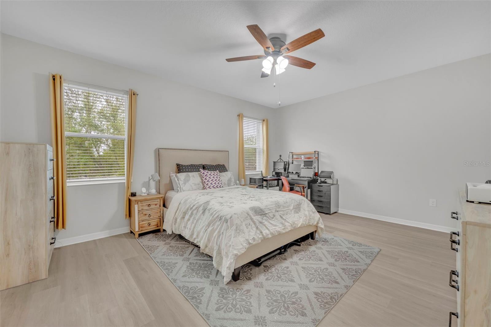 AULINS LANDING AT OVIEDO-PHASE 1 - Residential