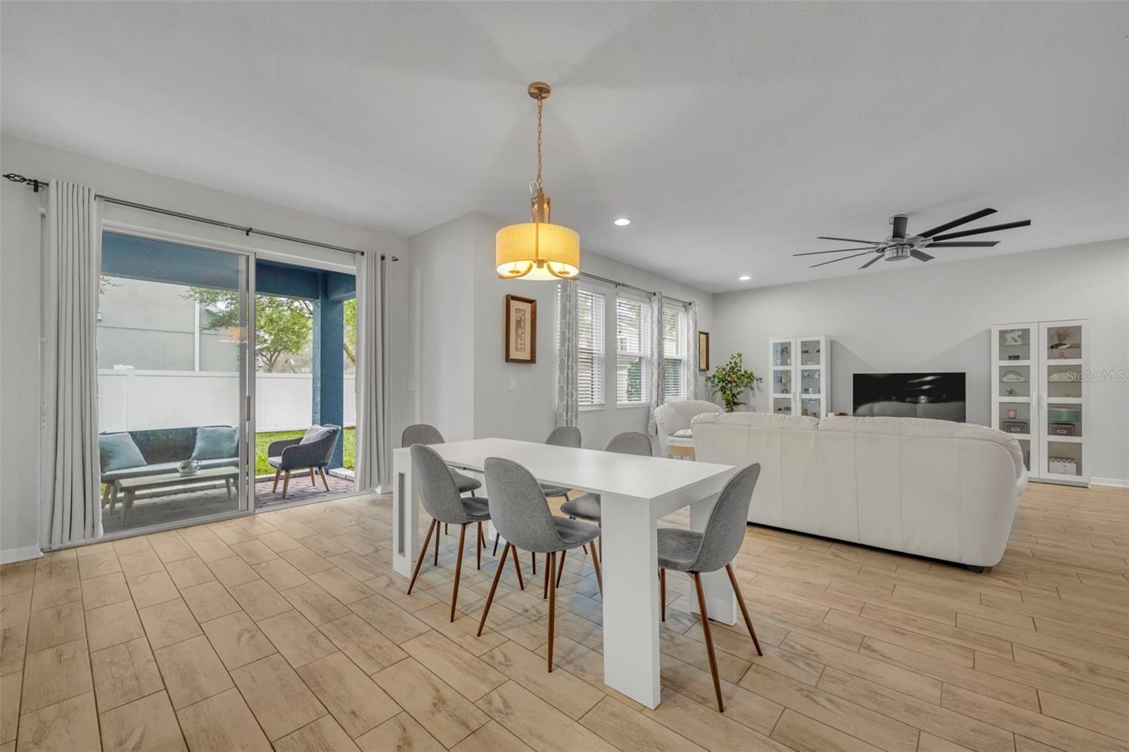 AULINS LANDING AT OVIEDO-PHASE 1 - Residential