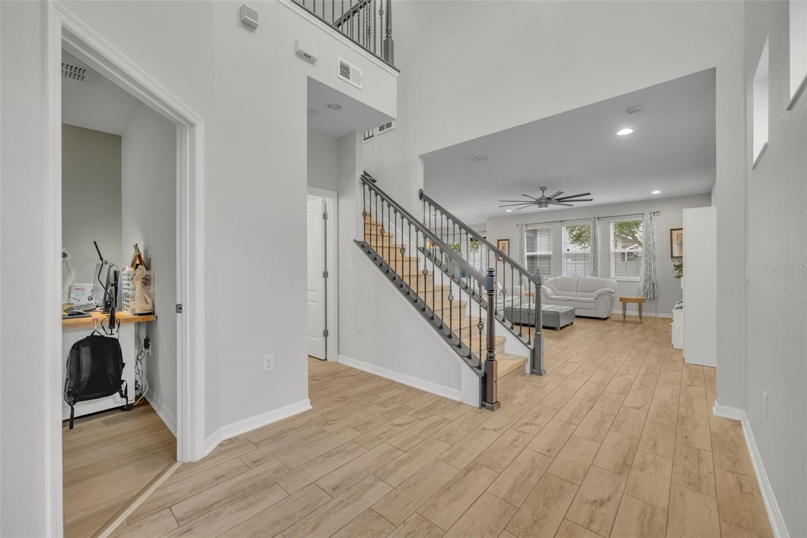 AULINS LANDING AT OVIEDO-PHASE 1 - Residential