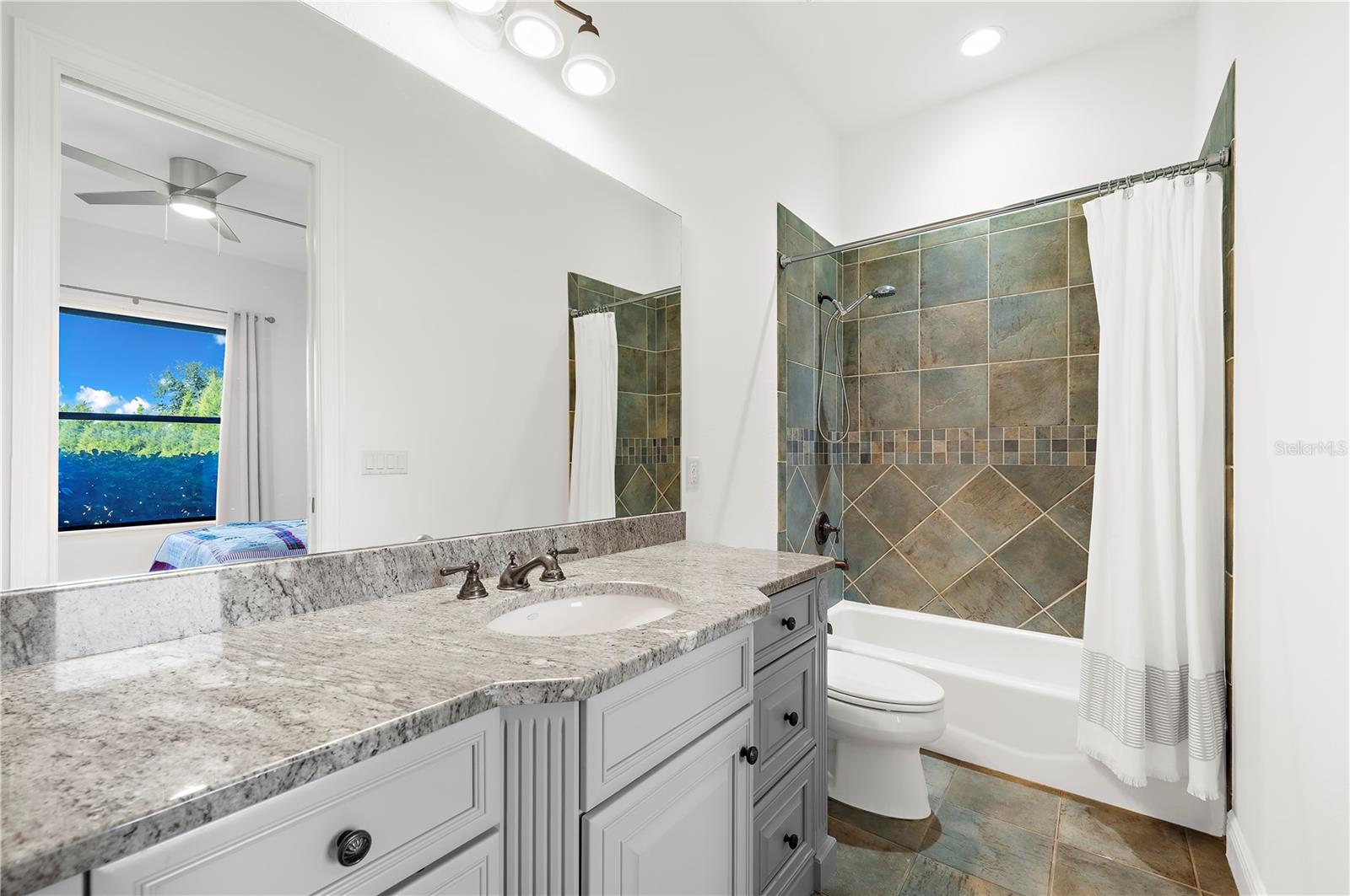 STEEPLECHASE - Residential