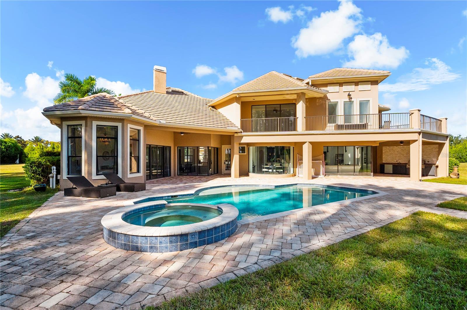 STEEPLECHASE - Residential