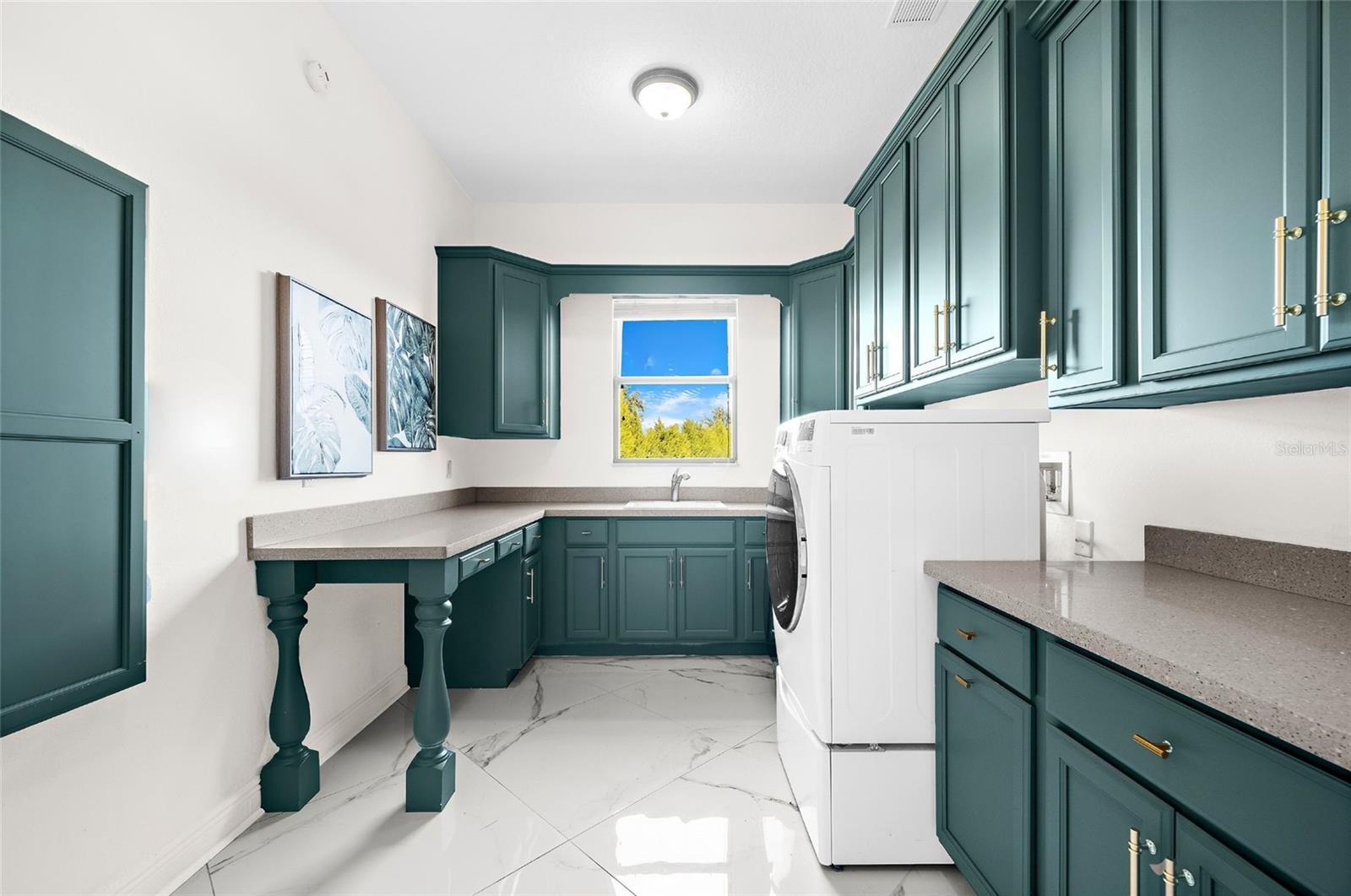 STEEPLECHASE - Residential