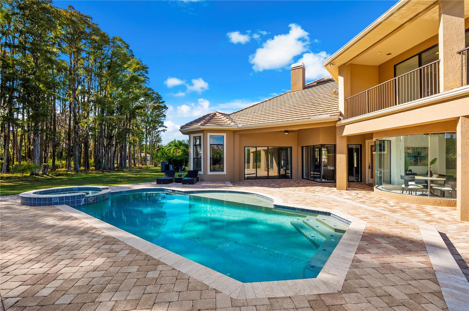 STEEPLECHASE - Residential