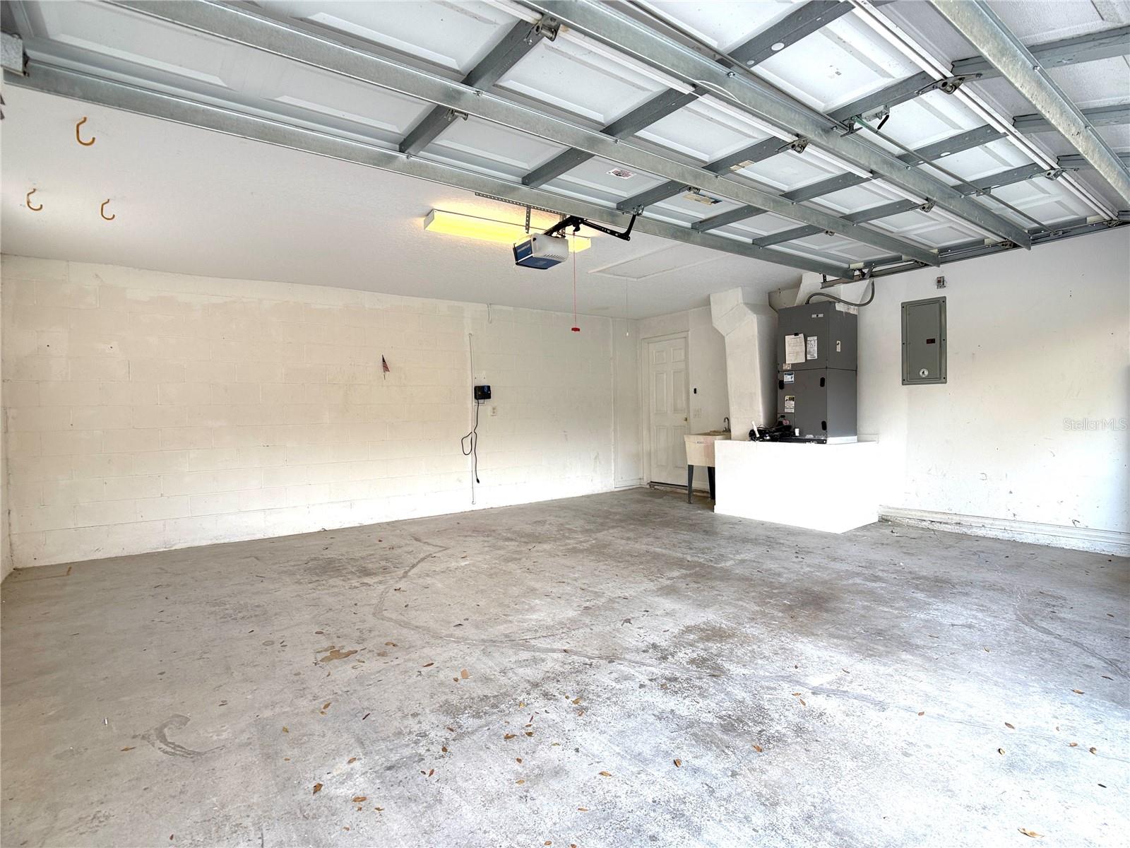 ARROWHEAD PH 03 - Residential Lease