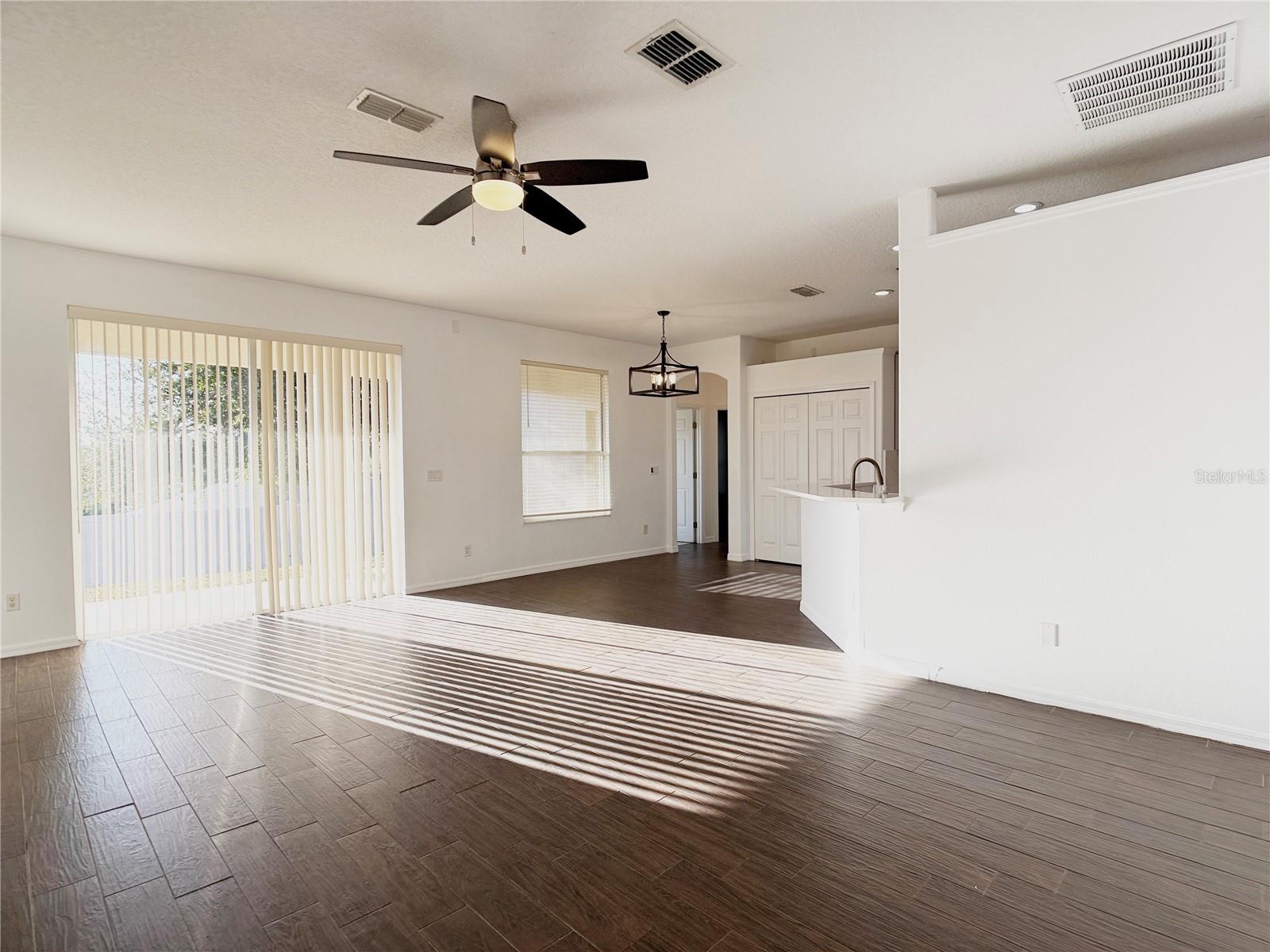 ARROWHEAD PH 03 - Residential Lease