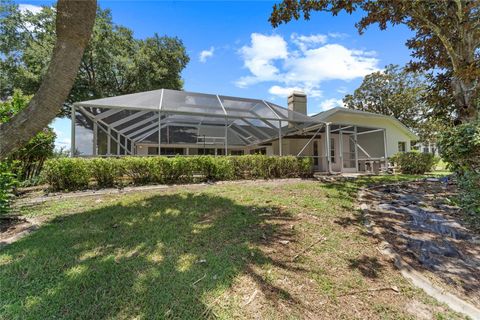 A home in LADY LAKE