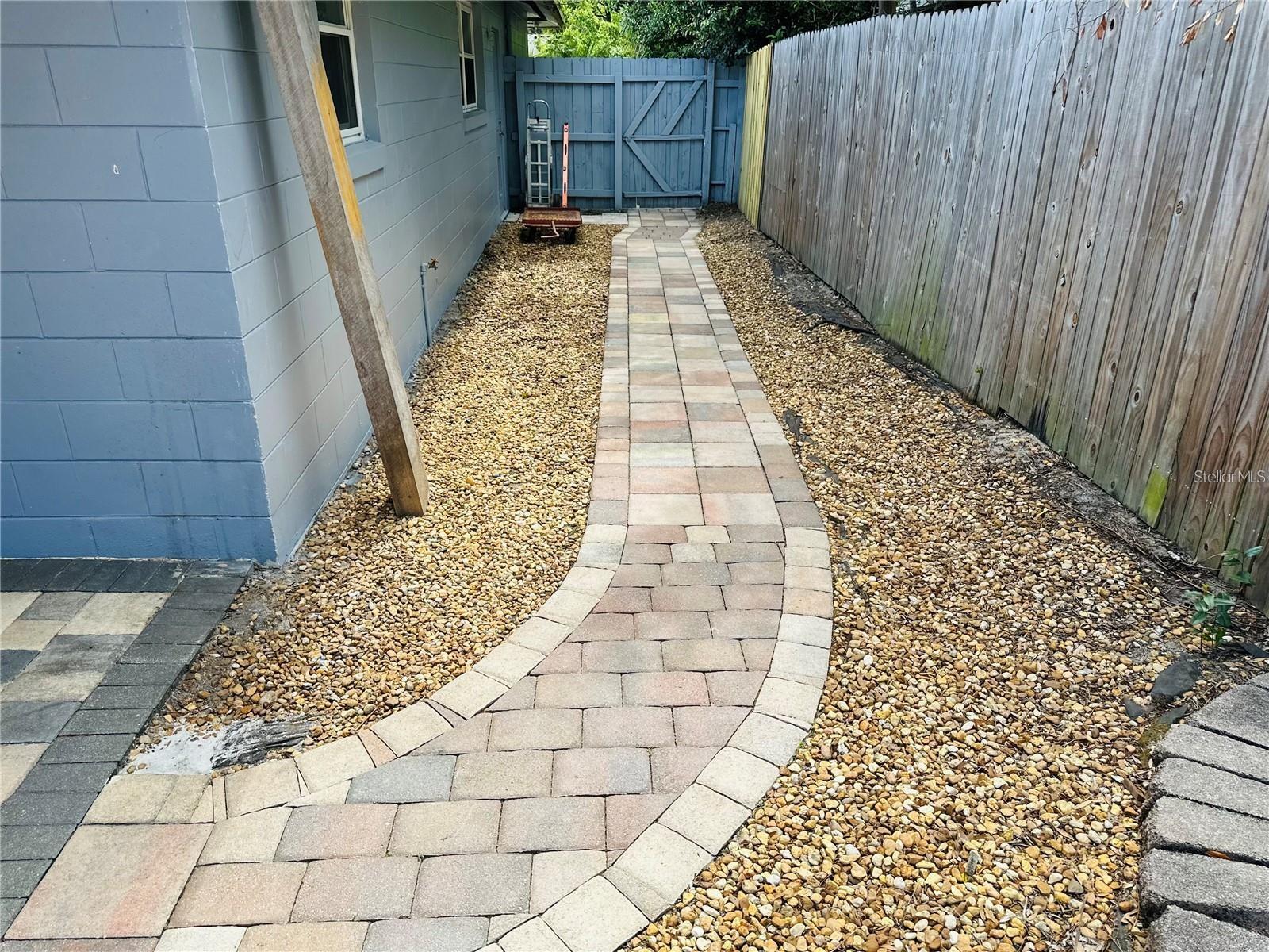 WEST ALTAMONTE HEIGHTS SEC 2 - Residential