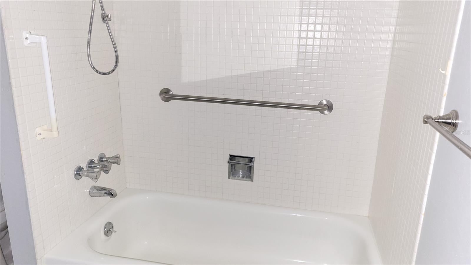 IMPERIAL COVE 5 - Residential