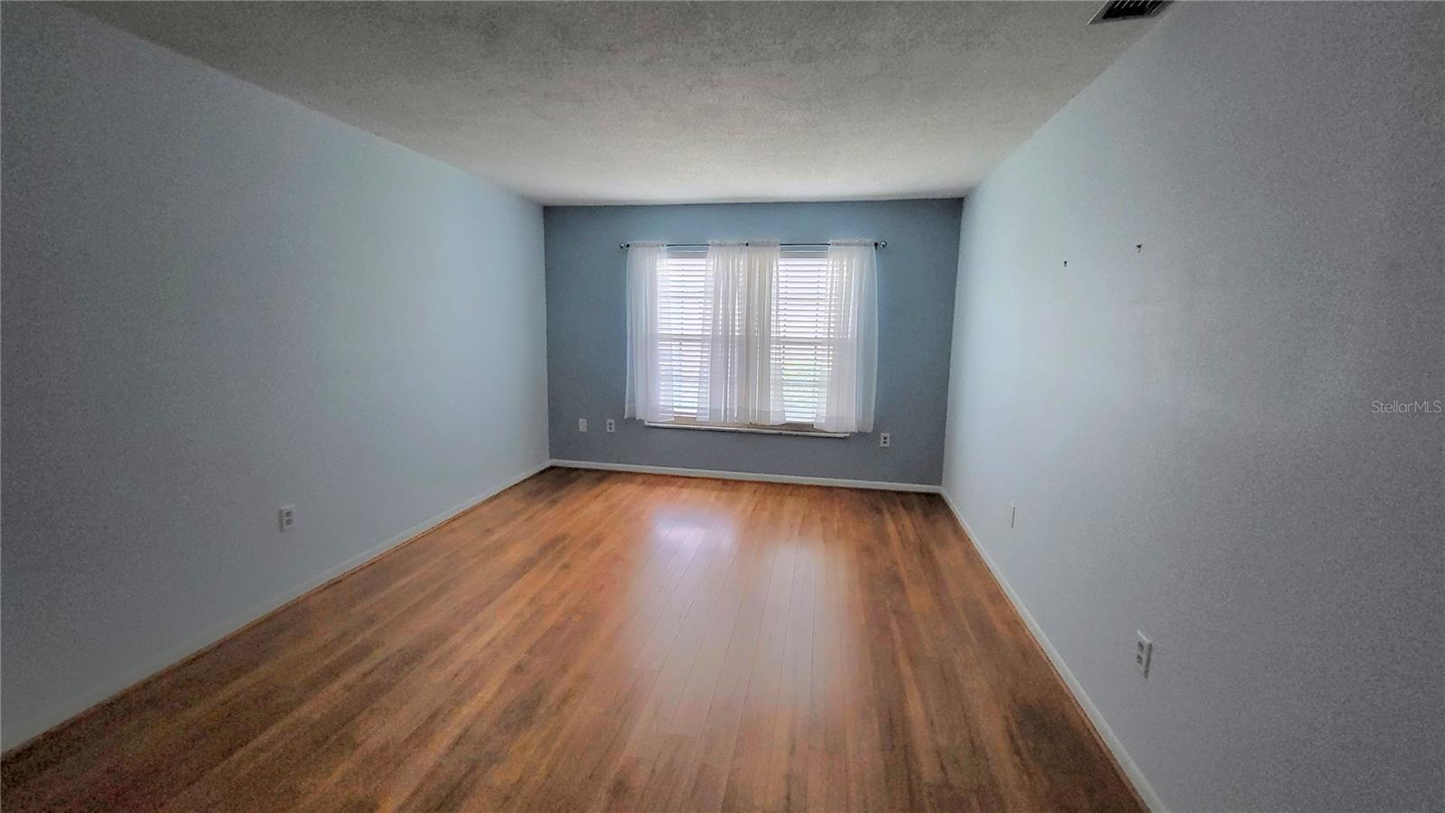 IMPERIAL COVE 5 - Residential