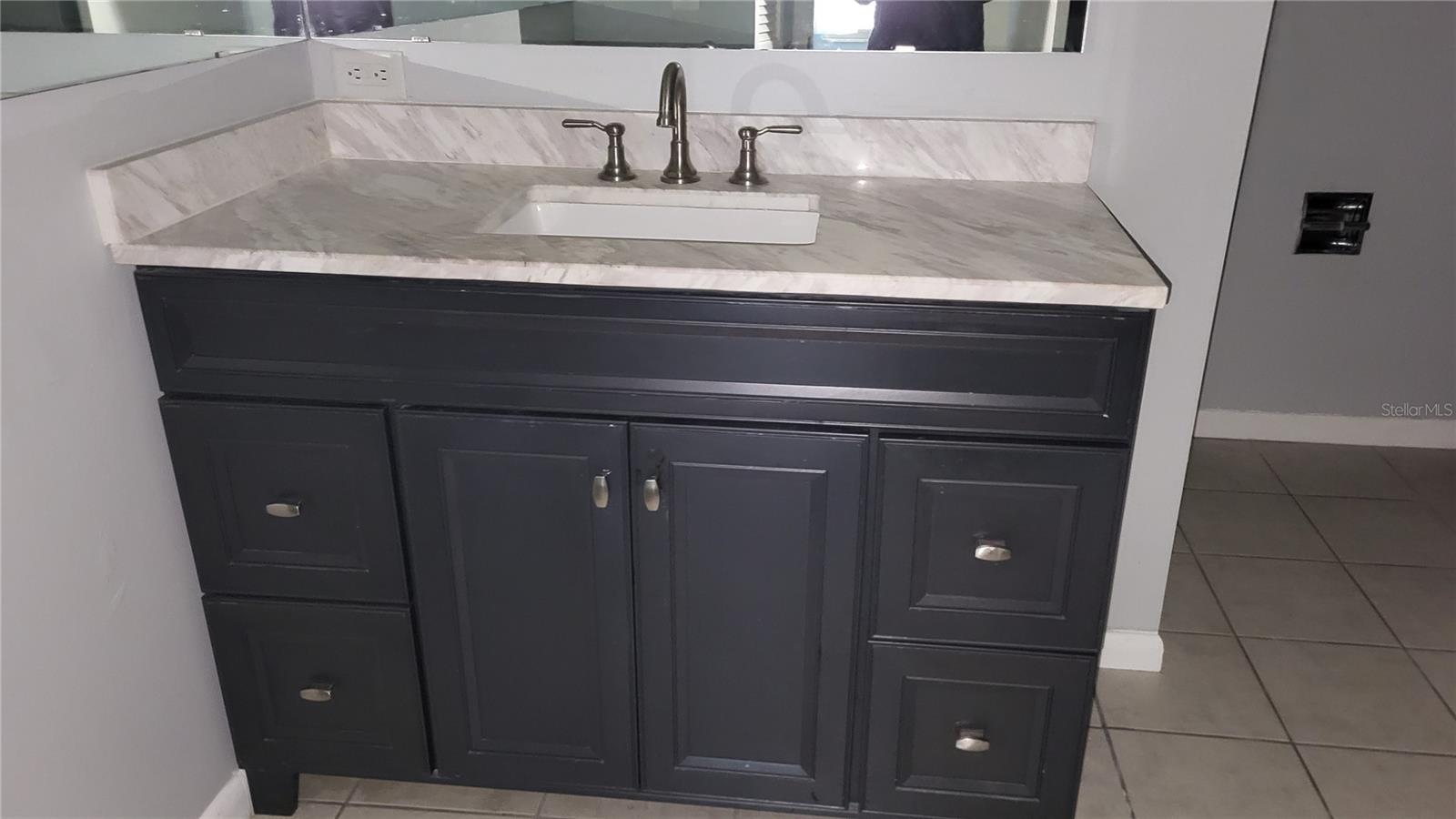 IMPERIAL COVE 5 - Residential