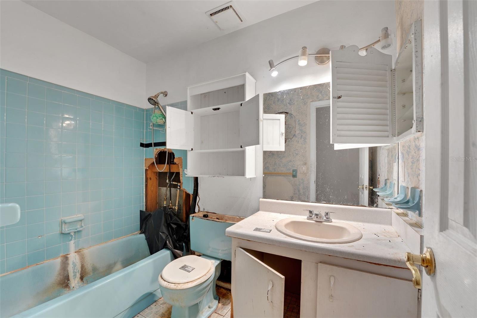 FOXMOOR UNIT 2 - Residential