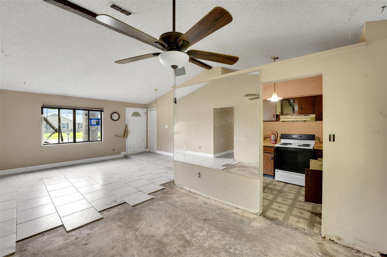 FOXMOOR UNIT 2 - Residential