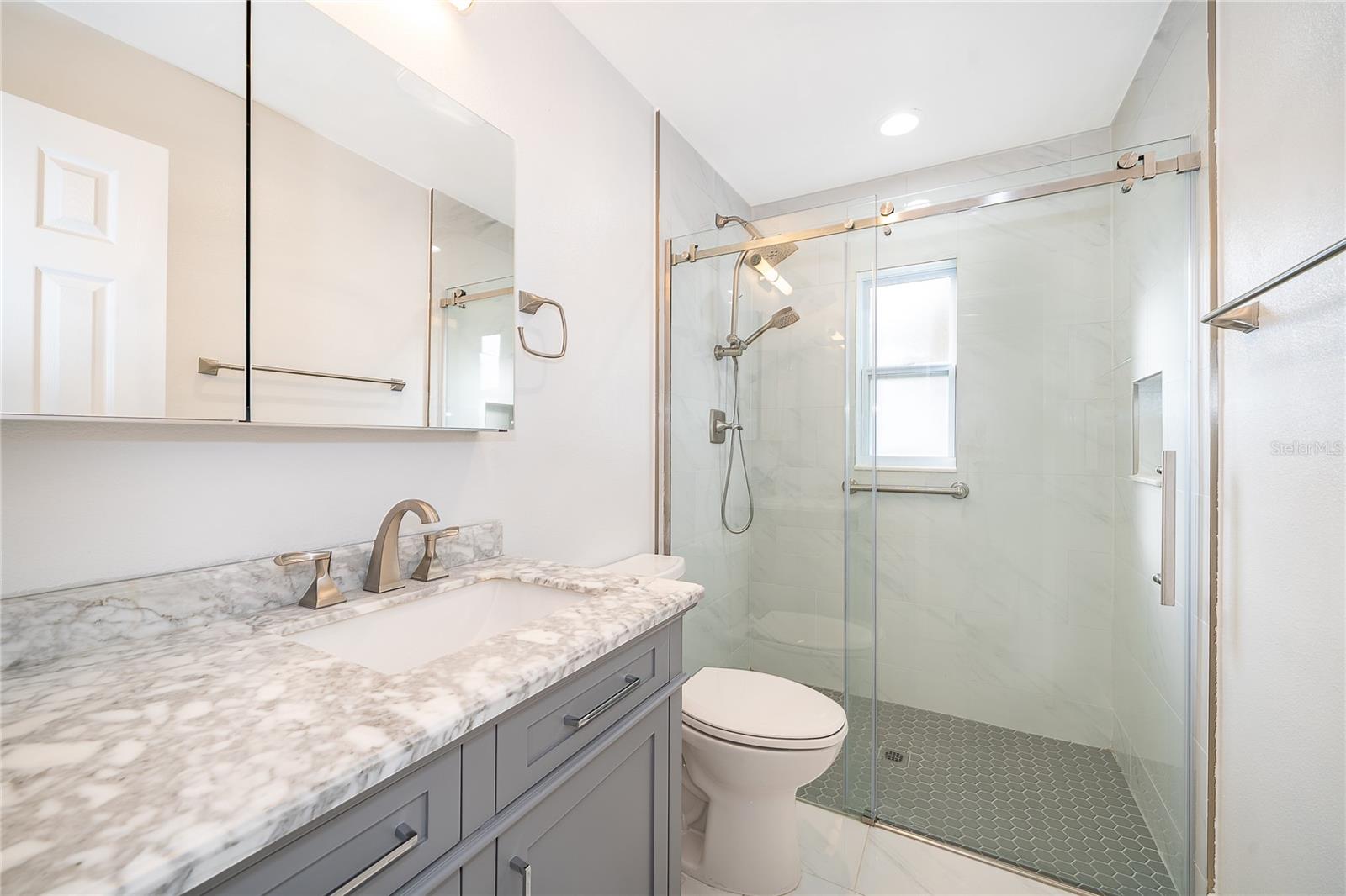 COUNTRY CLUB HEIGHTS UNIT 1 - Residential