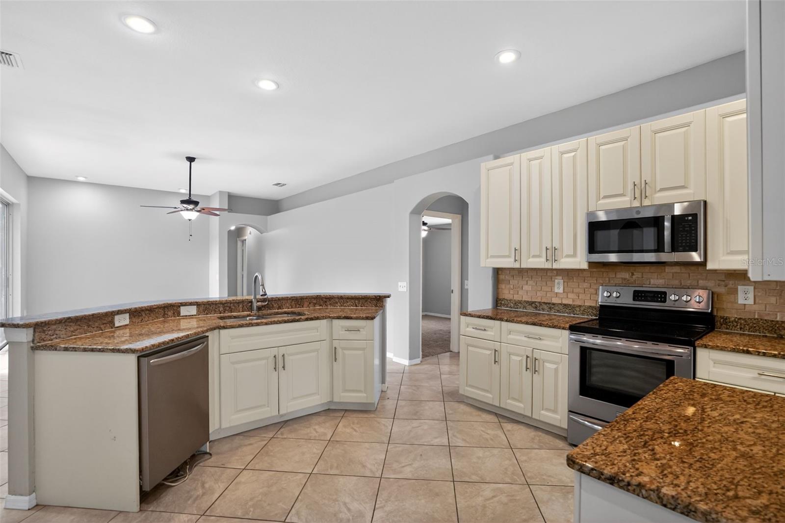 BLOOMINGDALE SEC P Q - Residential