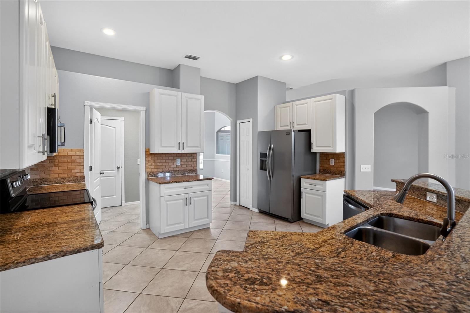 BLOOMINGDALE SEC P Q - Residential