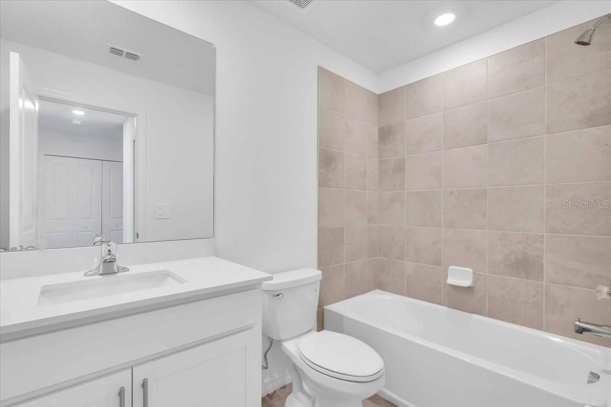 AURORA - Residential Lease