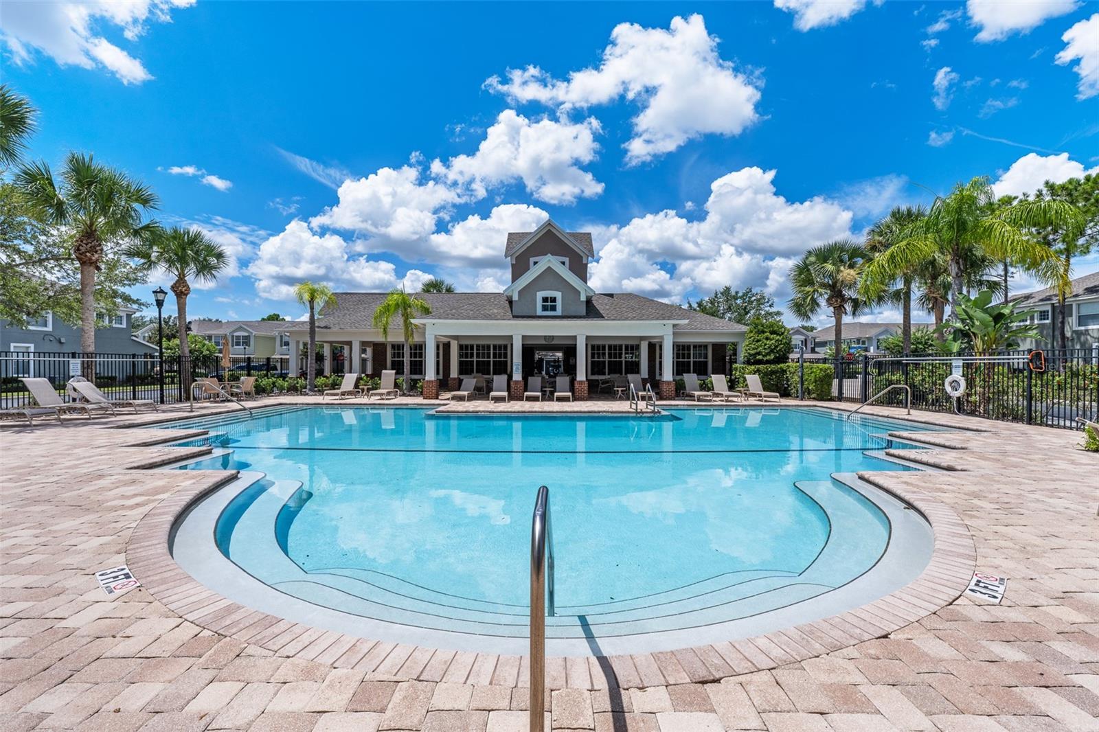 VILLA SERENA - Residential