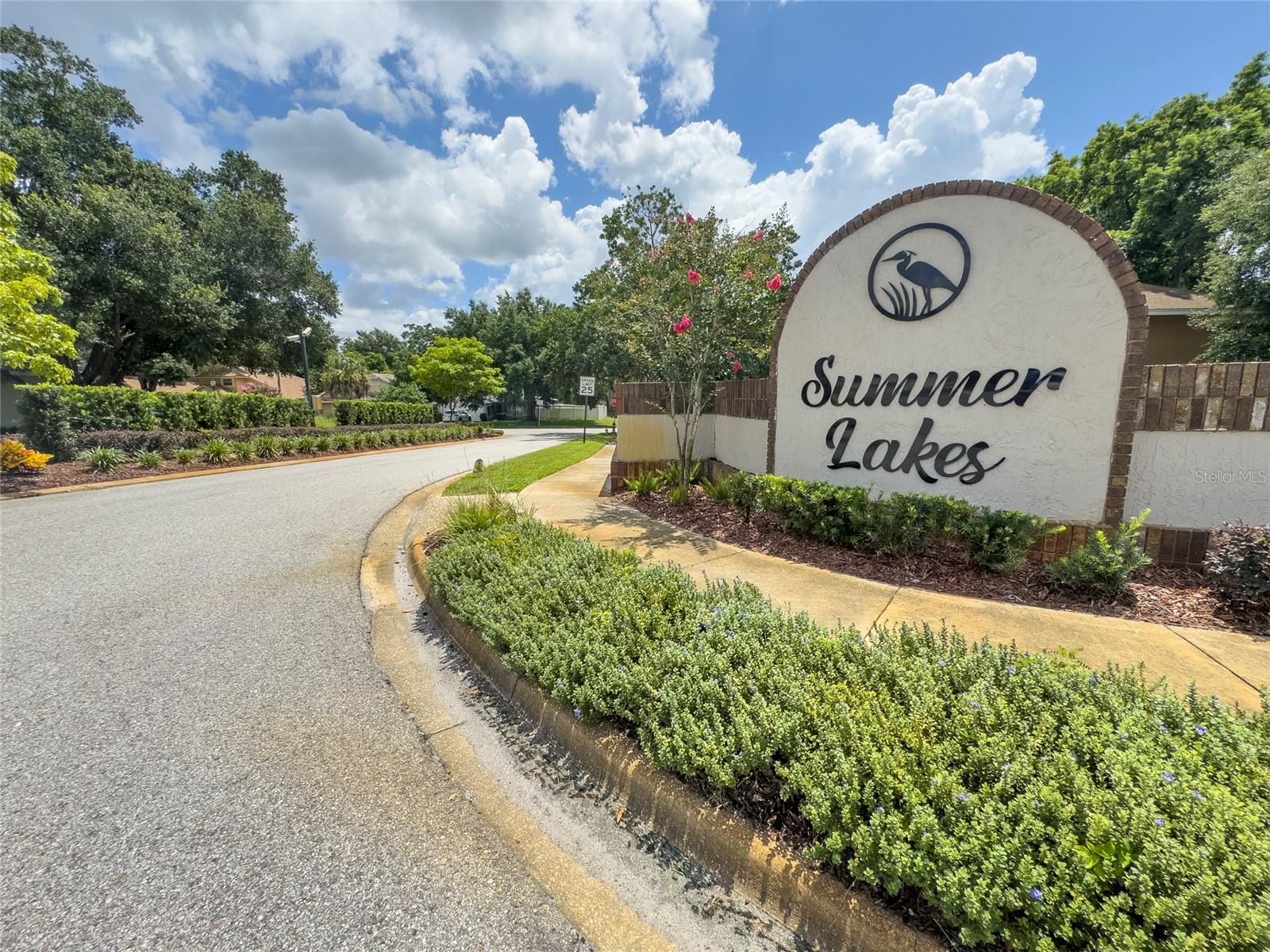 SUMMER LAKES - Residential