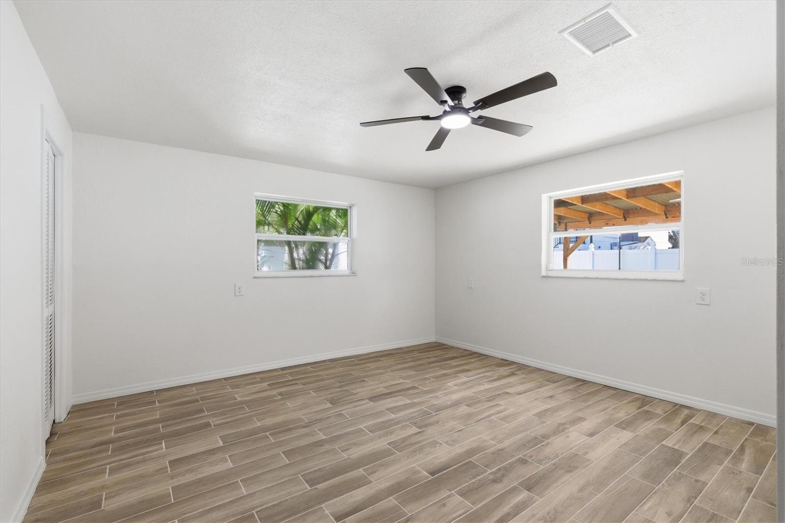 SHOREACRES CENTER - Residential