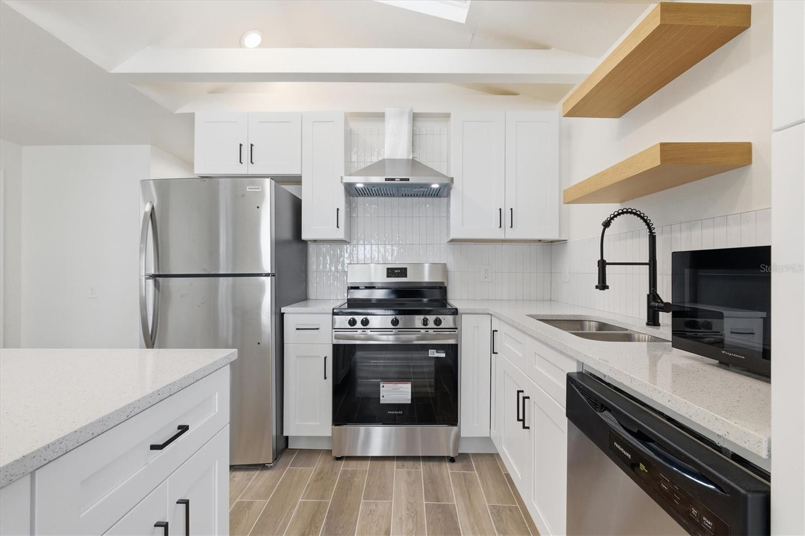 SHOREACRES CENTER - Residential