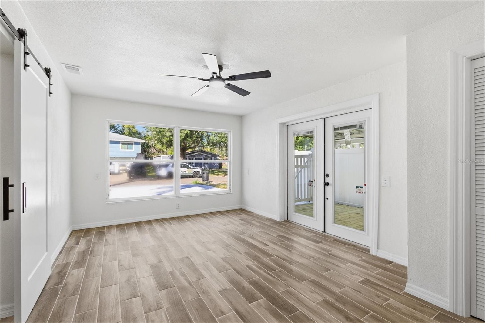 SHOREACRES CENTER - Residential