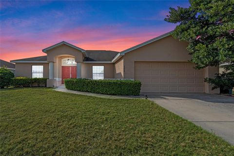 A home in LAKELAND