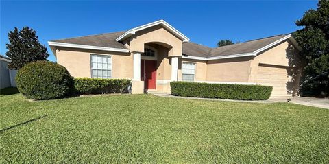 A home in LAKELAND