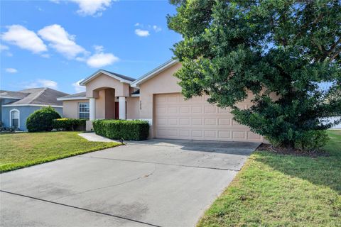 A home in LAKELAND