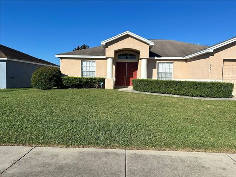 A home in LAKELAND