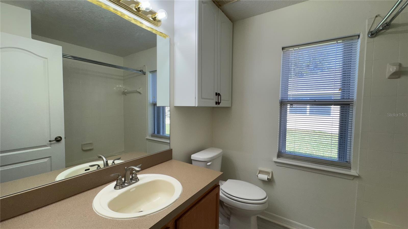 LAKE SAUNDERS POINT - Residential