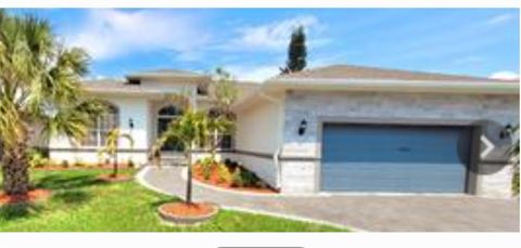 Photo of 1415 Beach Club Lane, Apollo Beach, FL 33572 (MLS # TB8517531)