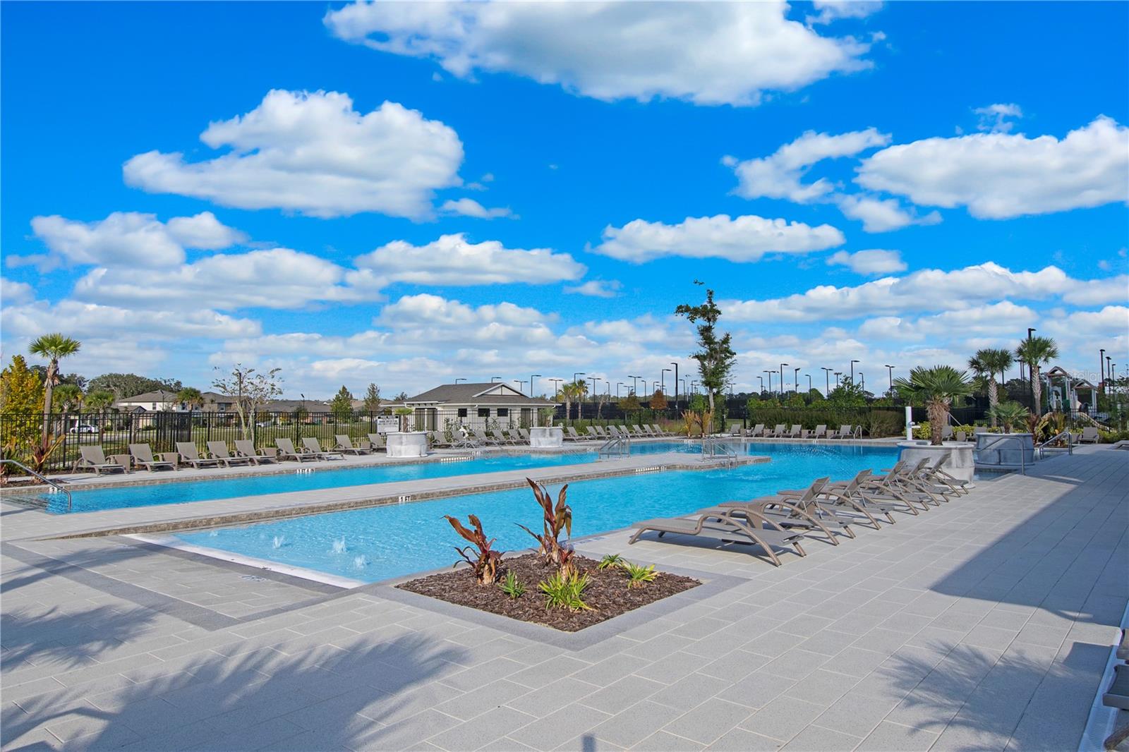 ABBOTT SQUARE PH 1B - Residential