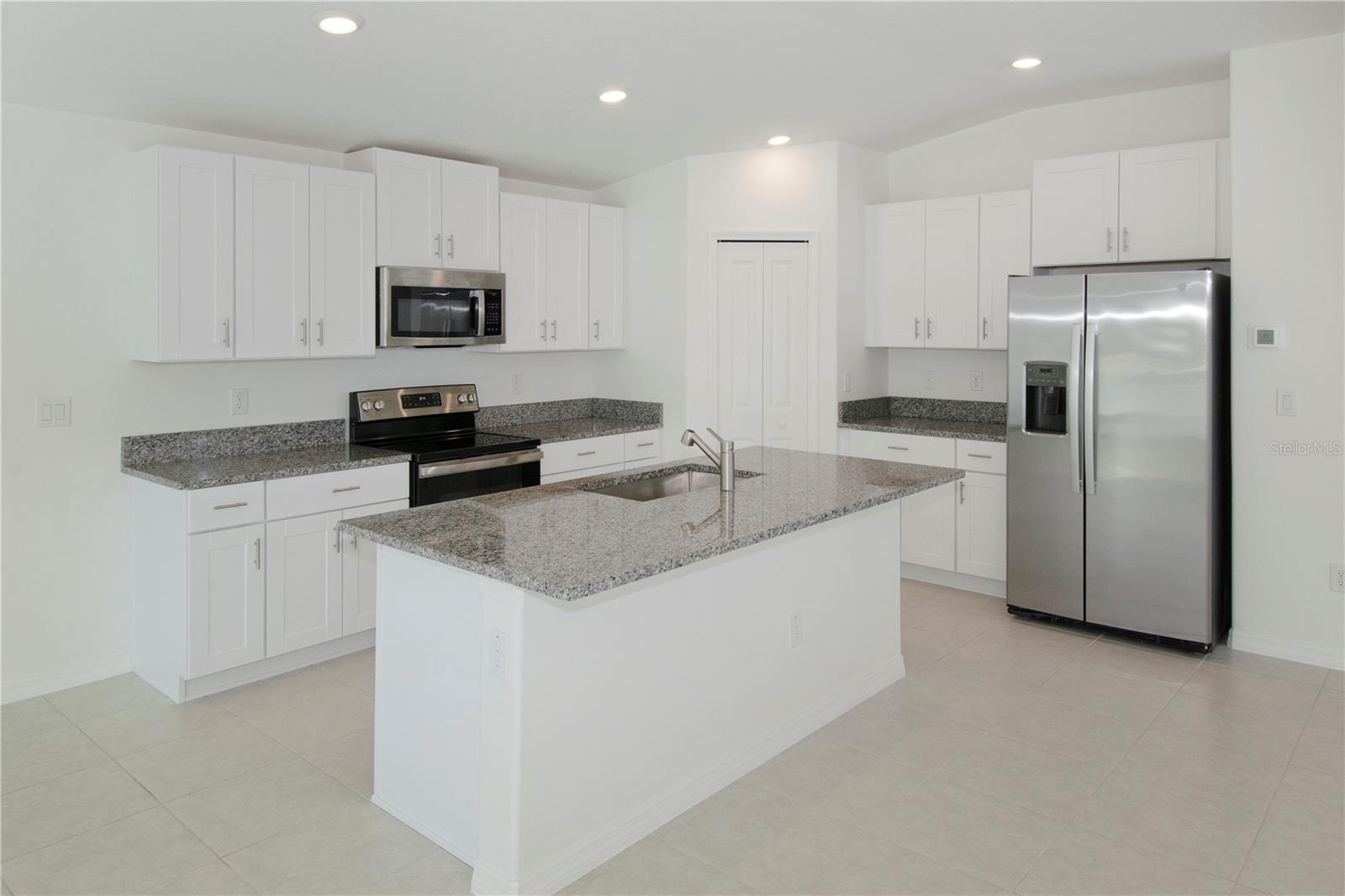 ABBOTT SQUARE PH 1B - Residential