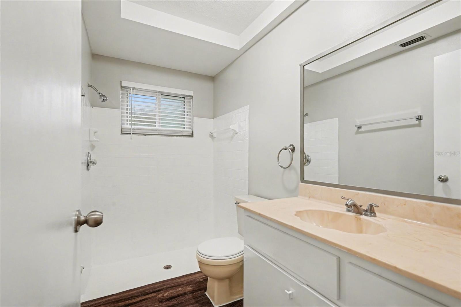 RAVENSWOOD VILLAGE - Residential