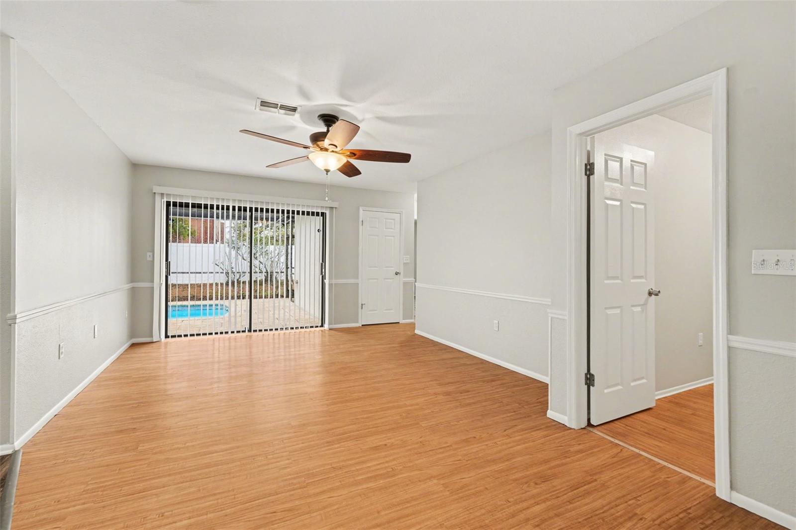 RAVENSWOOD VILLAGE - Residential