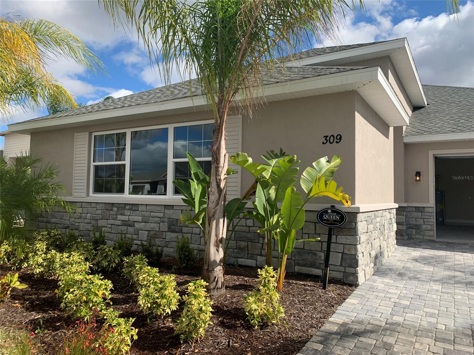 Palms-Ph 4 - Residential