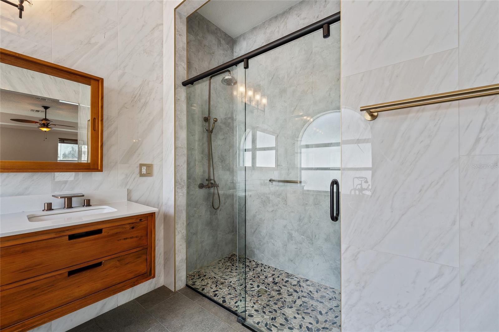 LANDINGS/LK GEORGE - Residential