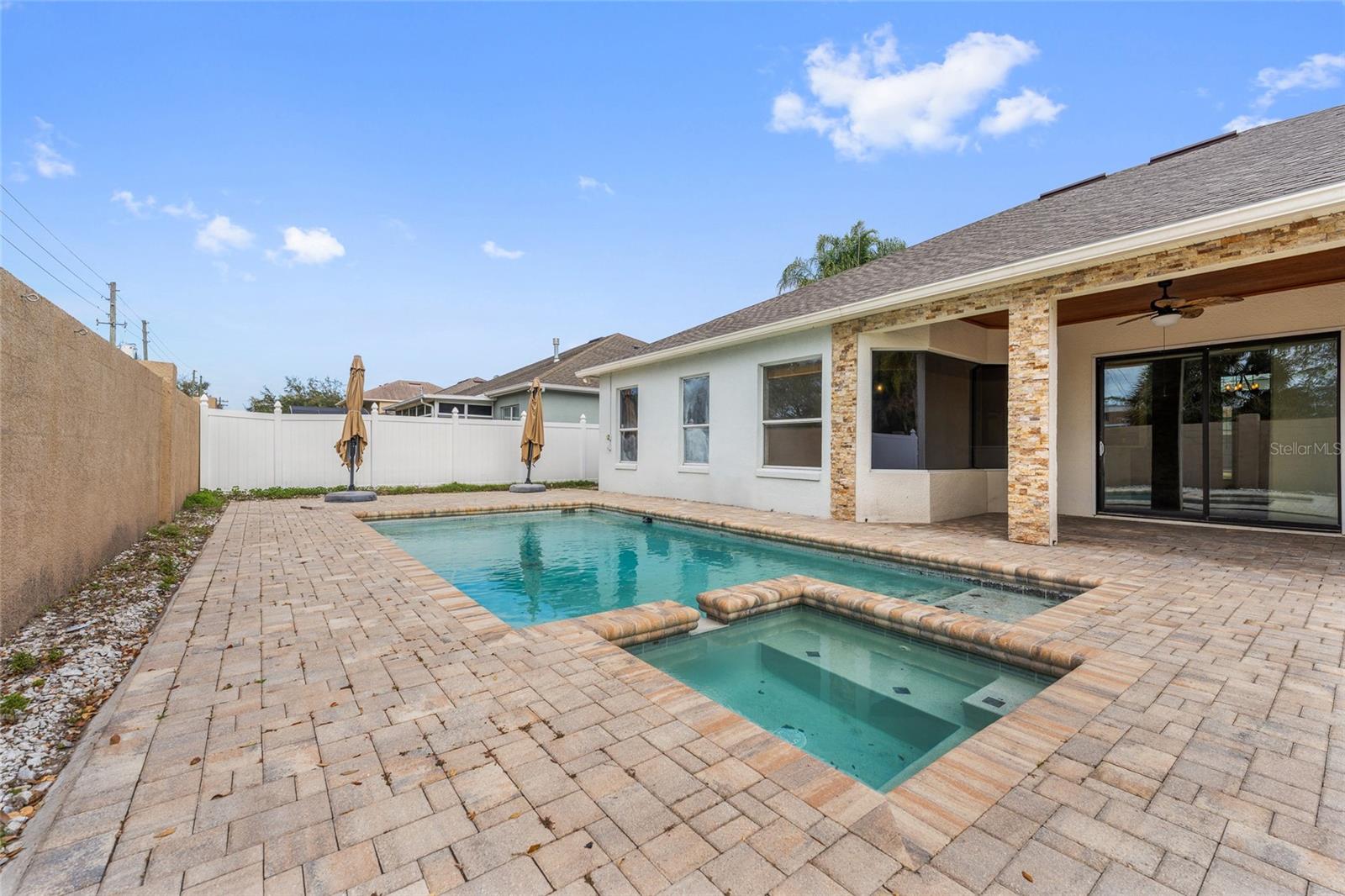 LANDINGS/LK GEORGE - Residential